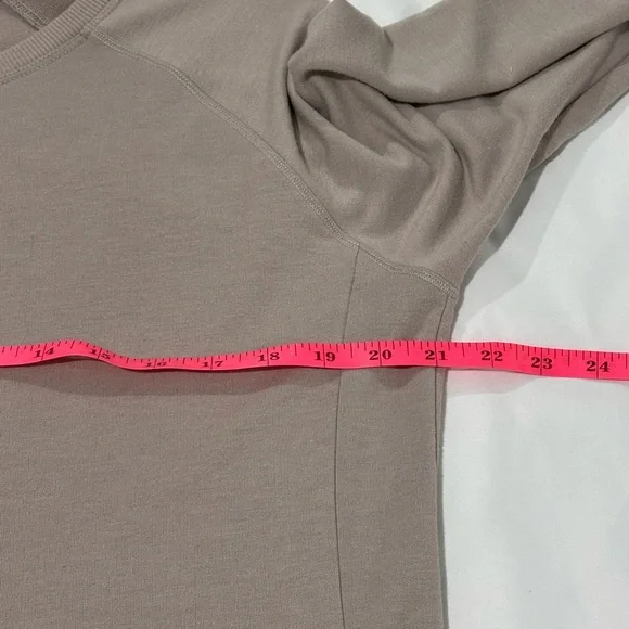 2 Danskin Long Sleeve sweatshirts medium weight Large - Picture 3 of 6